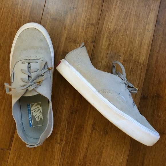 Vans UltraCush Grey Sneakers size 7 - Picture 1 of 6